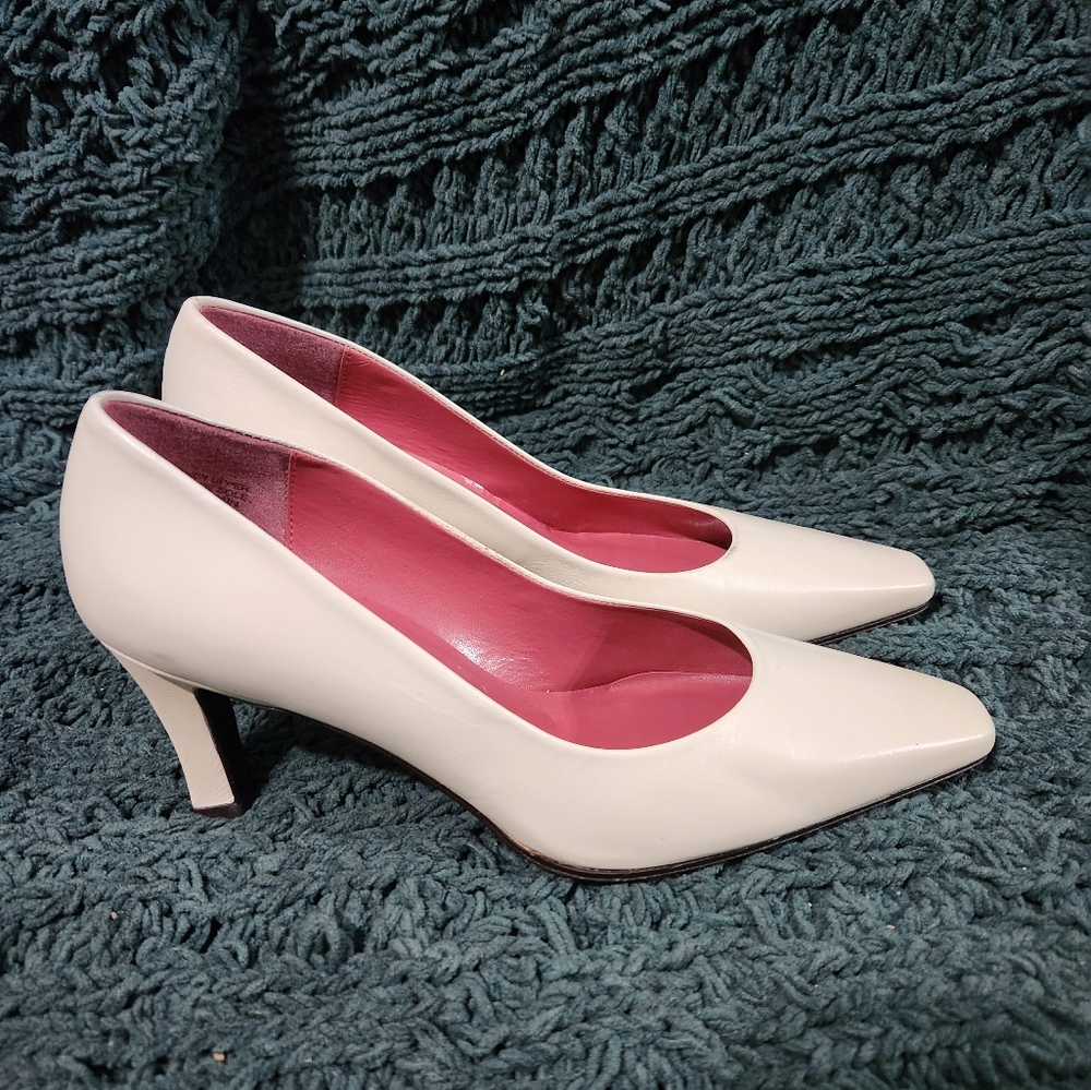 Etienne Aigner Womens Heel Pump